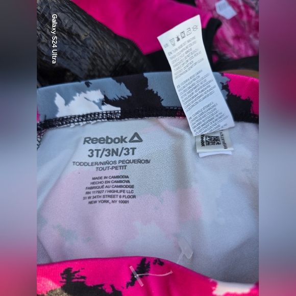 Reebok Fuchsia and Black Active Set - Picture 2 of 15